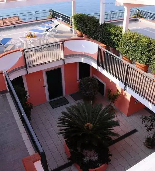 Hotelli Residence La Cycas