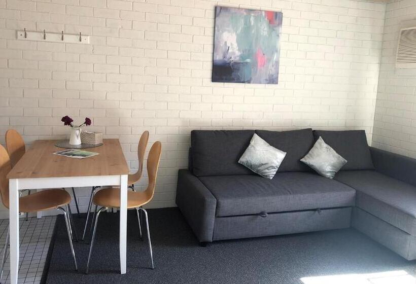 Inner City Apartments