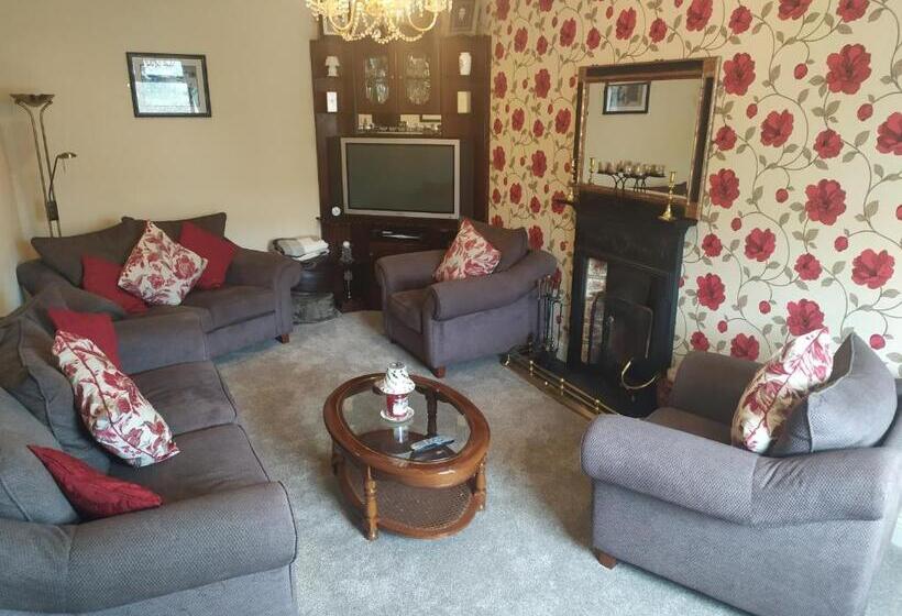 פנסיון Tigh Fitz Bed & Breakfast