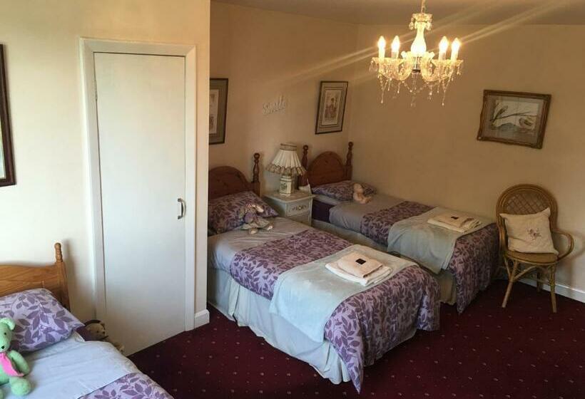 Rose Villa Bed And Breakfast