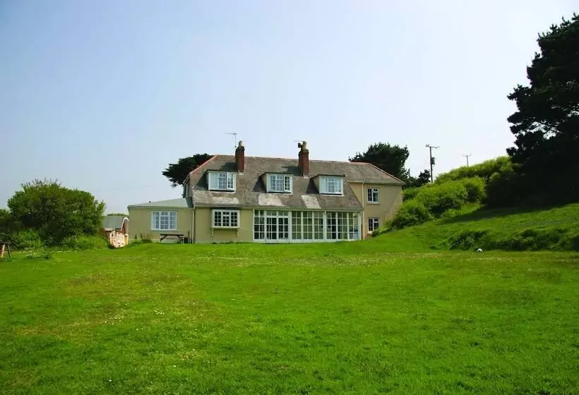 Yha Lands End Hostel