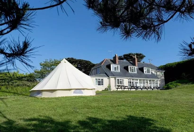 Yha Lands End Hostel