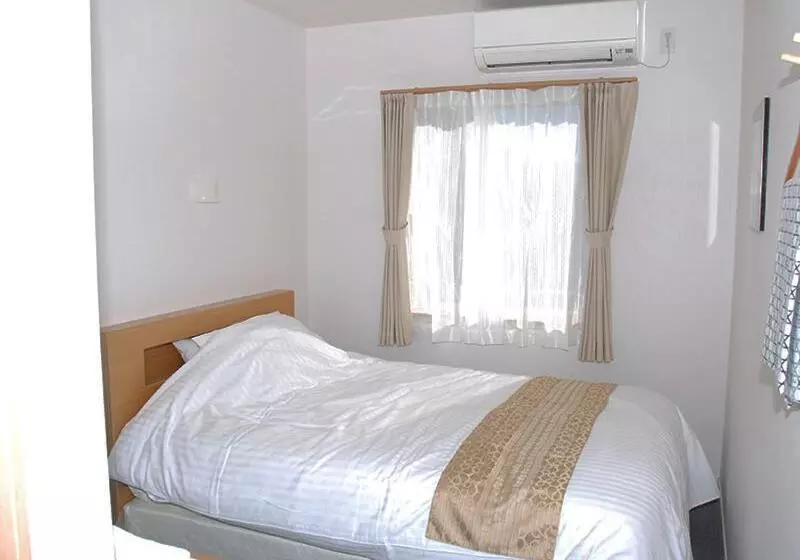 ビジネスホテル 山手inn