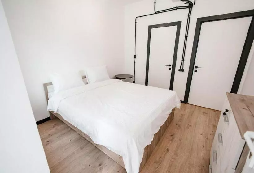 68 Hostel