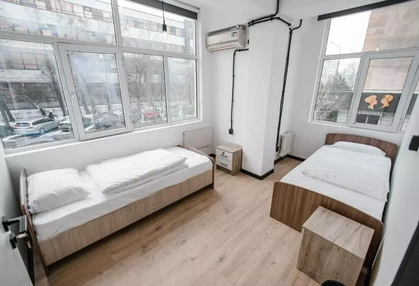 68 Hostel