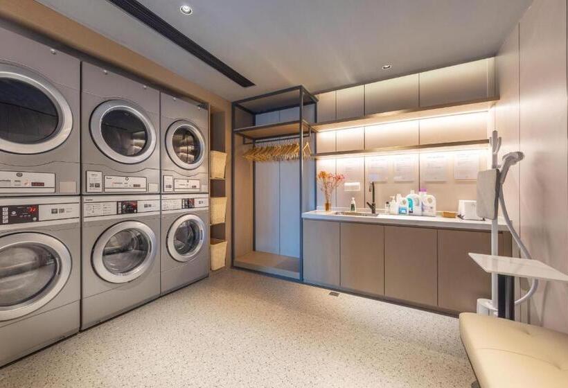 Atour Hotel Kunming Xiaokang Avenue