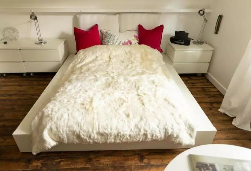 Aamiaismajoitus (B&B) Lady Hall  Guest House