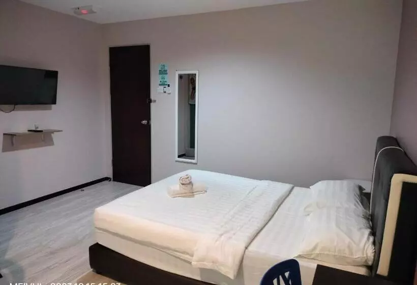 ベッドアンドブレックファースト May Room Semporna