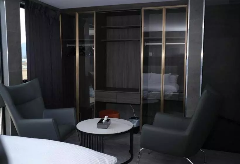 Hotelli Plufino Resort Villa