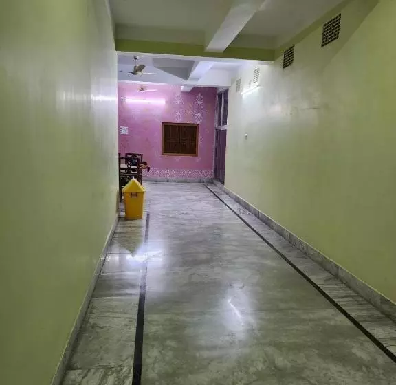 ホテル Bamni Tourist Lodge