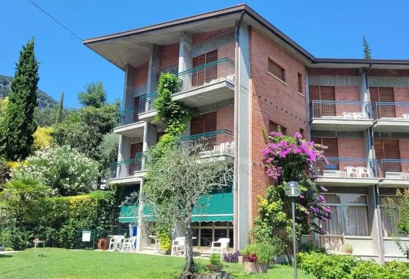 ホテル Gabbiano   Garda Lake Collection
