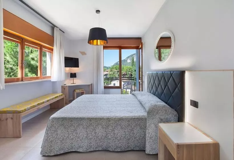ホテル Gabbiano   Garda Lake Collection