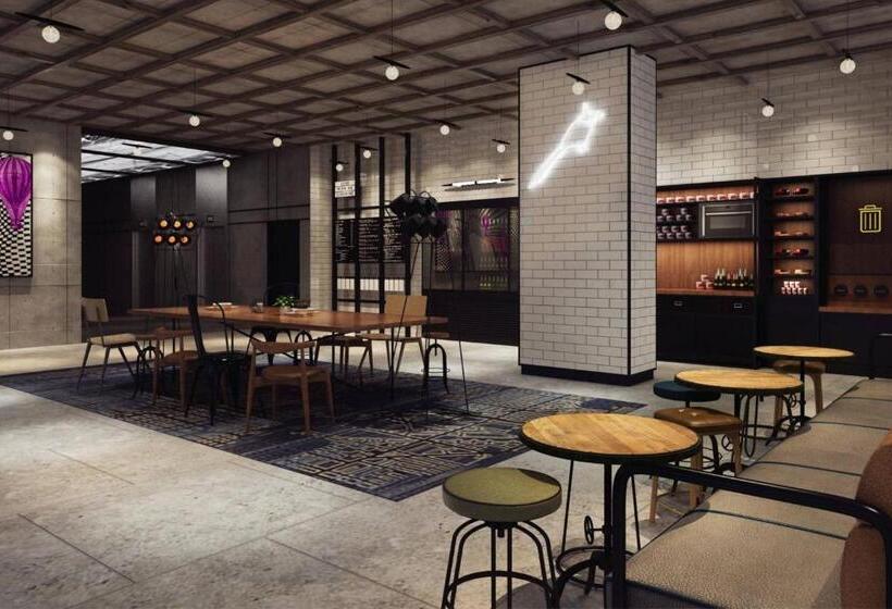 هتل Moxy Putrajaya