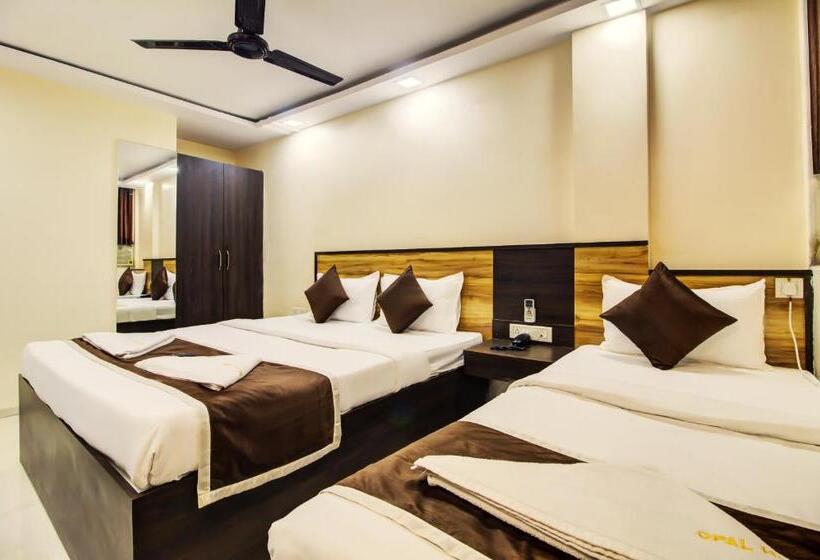 فندق Opal Comforts A Business