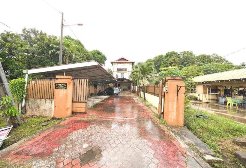 Hotel Oyo 90915 Ilham Villa