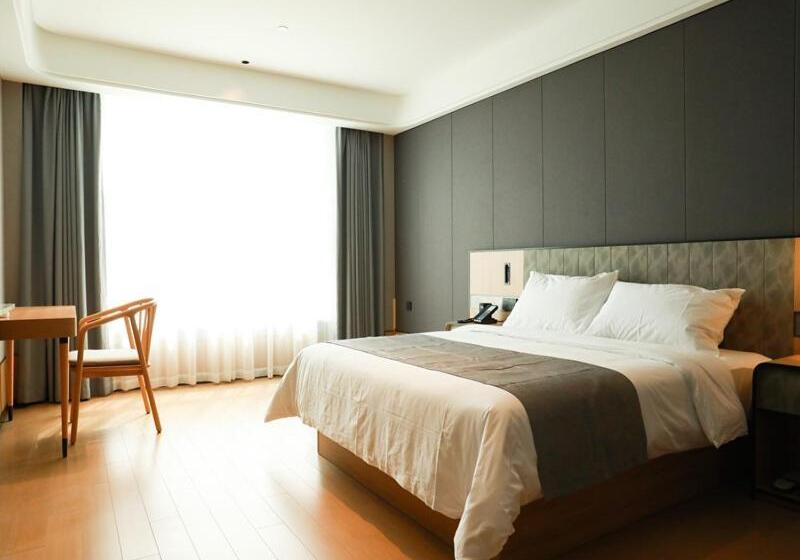 Отель Thank Inn Chain Xinxiang Central Avenue