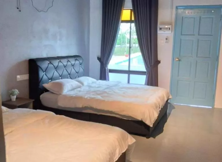 Majatalo Adana Homestay & Pool