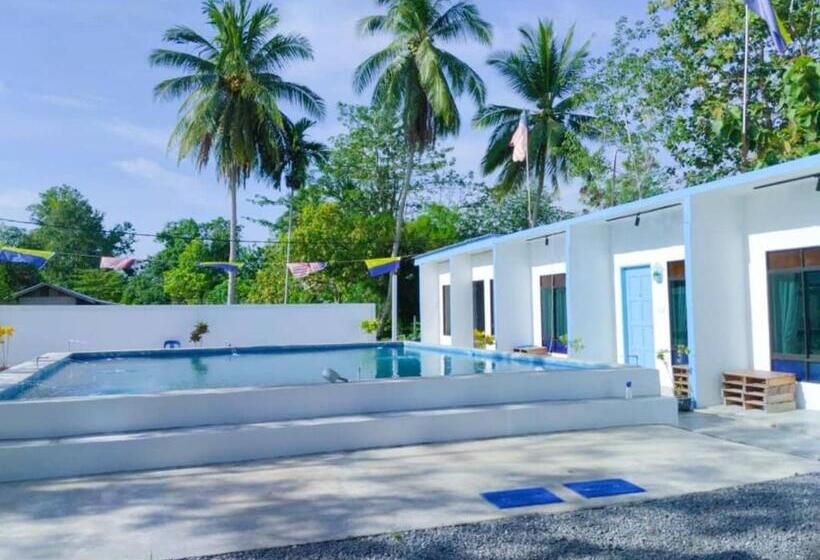 פנסיון Adana Homestay & Pool