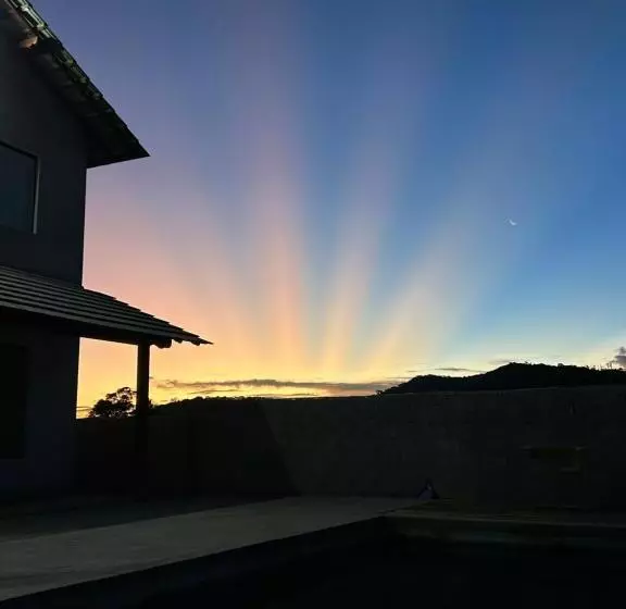 ペンション Castelo Fort