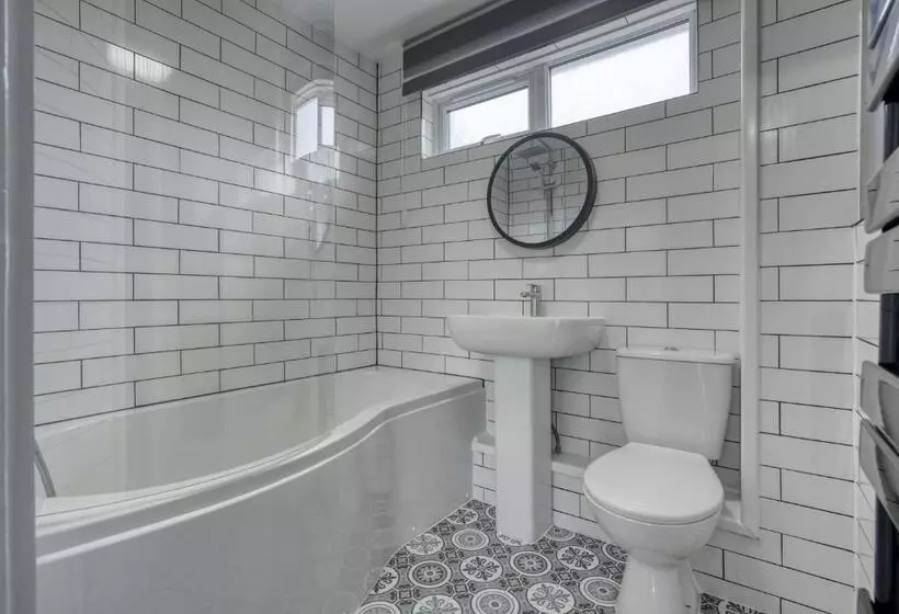 پانسیون Private Ensuite Rooms Coventry