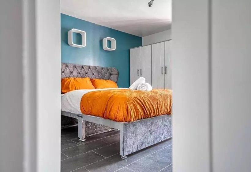 پانسیون Private Ensuite Rooms Coventry