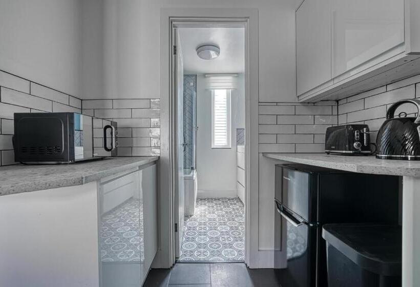 פנסיון Private Ensuite Rooms Coventry