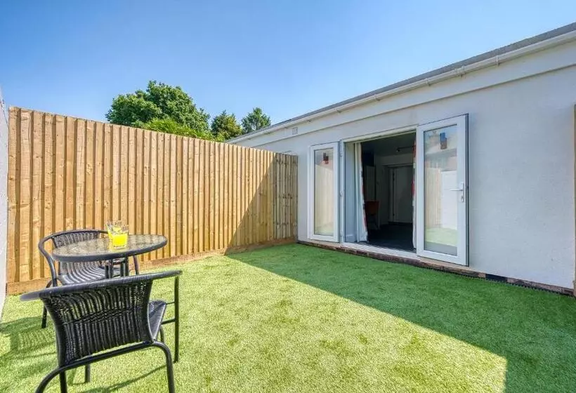 پانسیون Private Ensuite Rooms Coventry