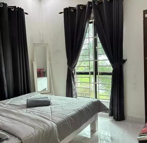 ペンション Sufi Homestay Kota Bharu