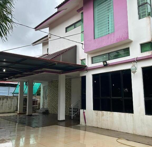 Pensjonat Sufi Homestay Kota Bharu