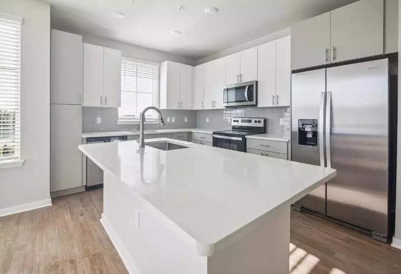 Rise Sereno Apartments By Barsala