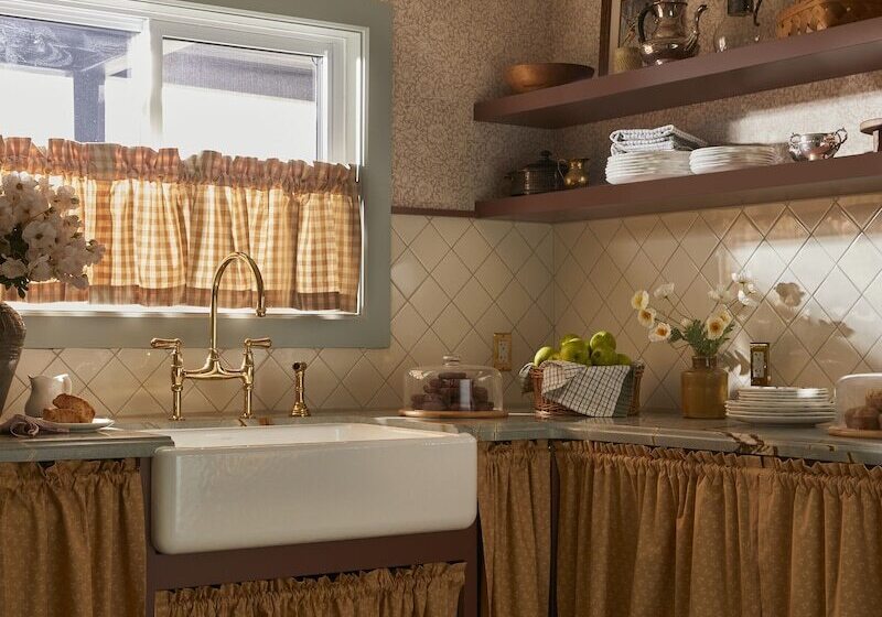 The June Motel, Beaver Valley