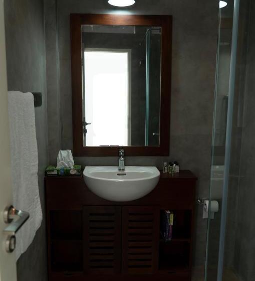 旅馆 Four Petals Inn