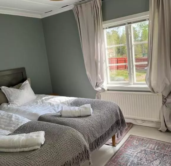 Aamiaismajoitus (B&B) Annexet Orrabackens