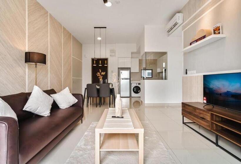 مبيت وإفطار Astoria Ampang By Ruma Suites