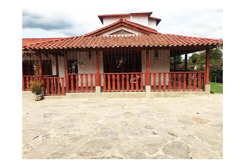 تختخواب و صبحانه Villa Lulu