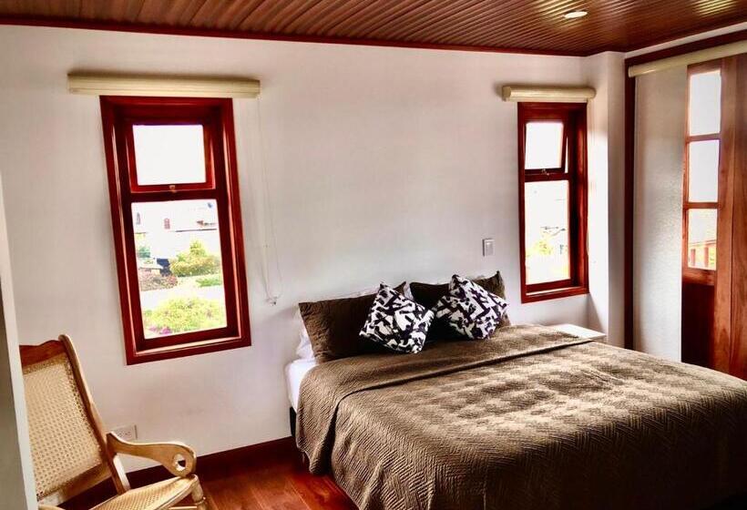 تختخواب و صبحانه Villa Lulu