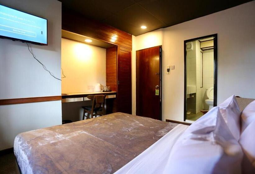 Fata Hotel By Project Borneo