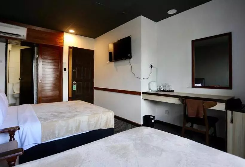 Fata Hotel By Project Borneo