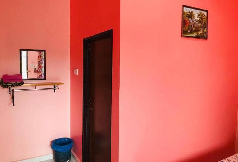 בית מלון כפרי Chalet Sri Bayu