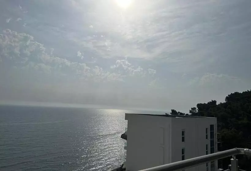 هتل Coastal