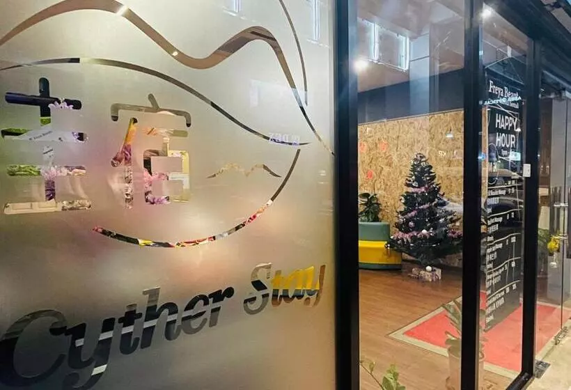 ホテル Cyther Stay