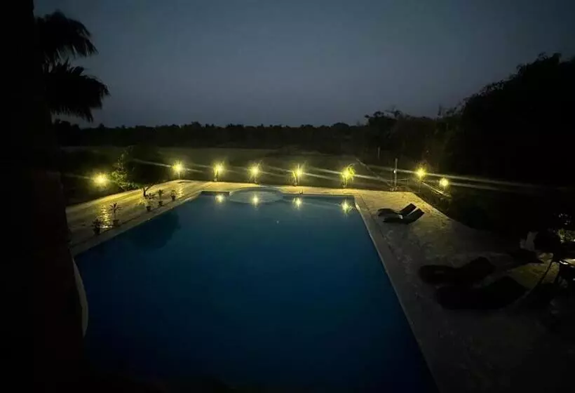 ホテル Gir Night Resort