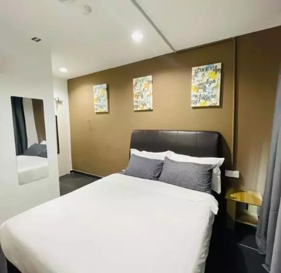 ホテル Halo Rooms