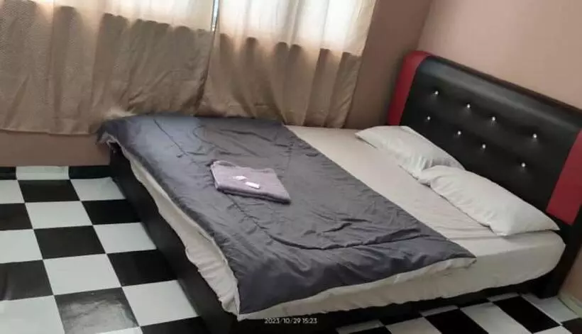 ホテル Lii View Labis