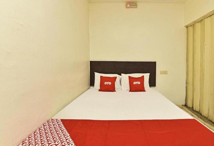 Otel Oyo 90806 Rumah Tumpangan Laut Selatan