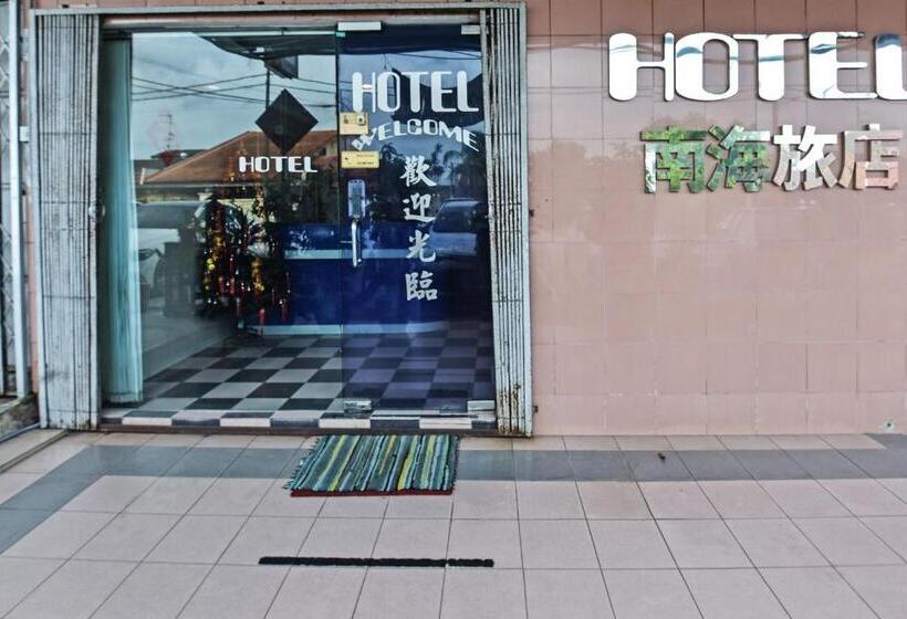 Otel Oyo 90806 Rumah Tumpangan Laut Selatan