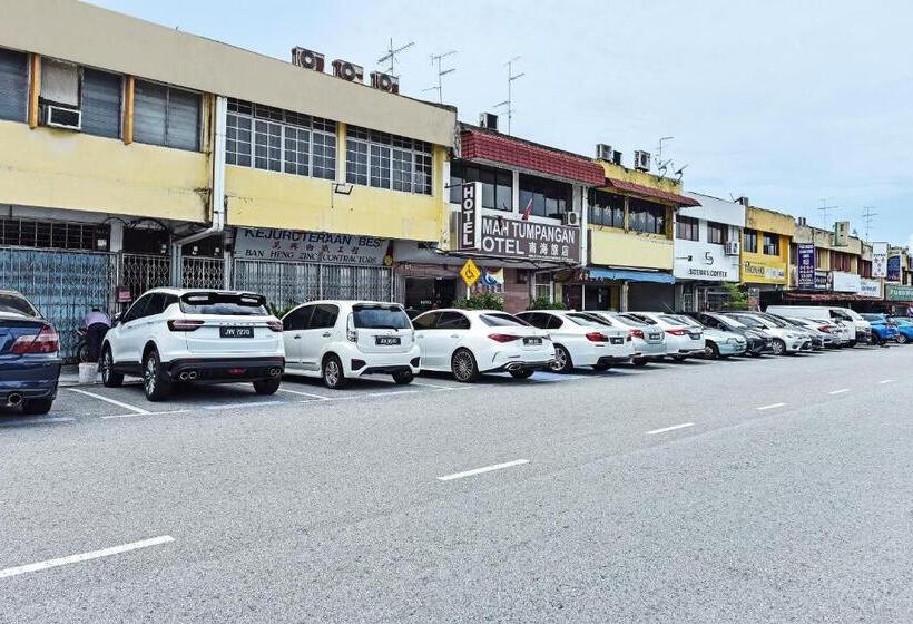 Otel Oyo 90806 Rumah Tumpangan Laut Selatan