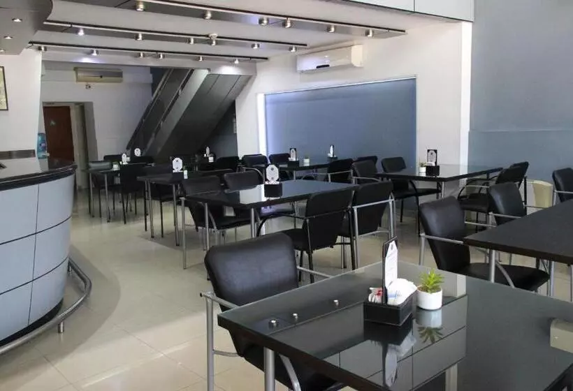 Hotelli Samarán Suites