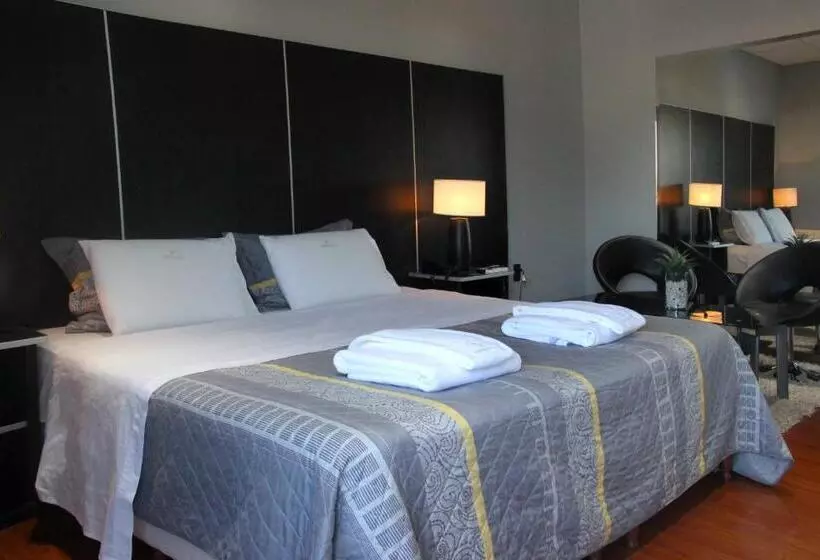 Hotelli Samarán Suites