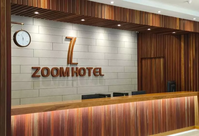 Hotel Zoom
